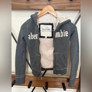 GUC Y2K Abercrombie fur lined hoodie